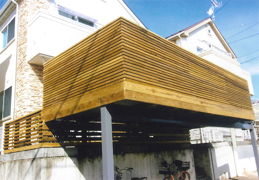 ガレージ上ウッドデッキ